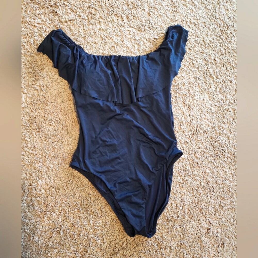 Trina Turk riffle swimsuit black one piece bathing suit off the shoulder 8